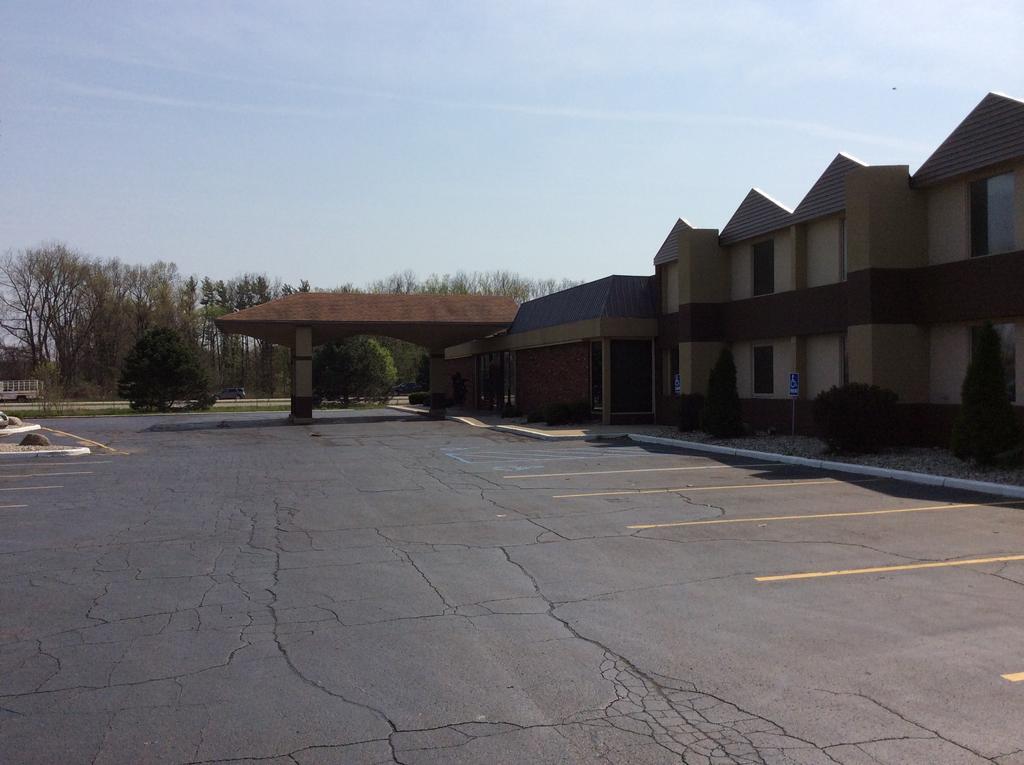 Days Inn By Wyndham Albion Exterior photo